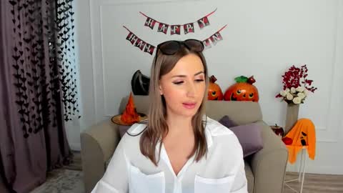 Olivia online show from 10.25.25