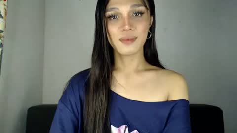 Lily is Gold online show from 07.17.26