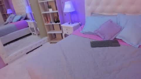 Snapshot of goldentemptation_ chatting on 02.06.26 goldentemptation_ online show from 02.06.26