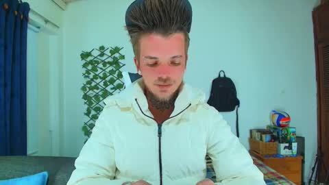 Snapshot of goldy_loyal99 chatting on 10.09.25 Goldy Loyal93 online show from 10.09.25