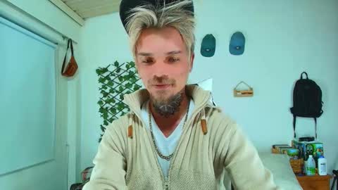 Goldy Loyal93 online show from 02.15.26