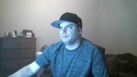 Snapshot of goleafzgo chatting on 12.28.24 goleafzgo online show from 12.28.24