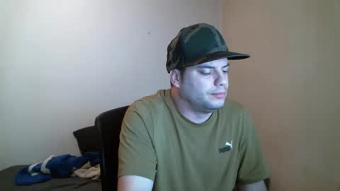 Snapshot of goleafzgo chatting on 02.24.26 goleafzgo online show from 02.24.26