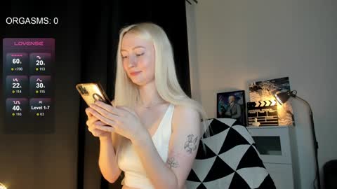 SOPHIE online show from 12.14.24