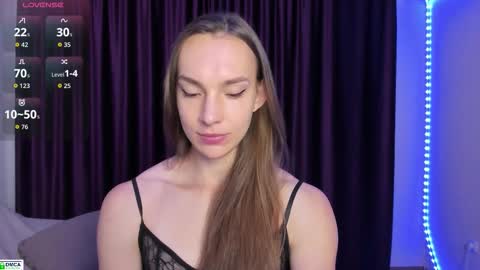 Snapshot of goodnight_kitty chatting on 10.06.25 goodnight_kitty online show from 10.06.25