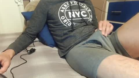 Snapshot of goodricaleche chatting on 12.17.24 goodricaleche online show from 12.17.24