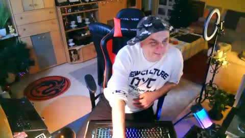 Snapshot of google5001 chatting on 02.16.26 google5001 online show from 02.16.26