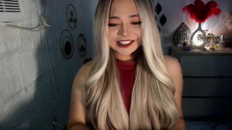 Snapshot of gorgeousamandarose chatting on 01.04.25 Amanda rose online show from 01.04.25