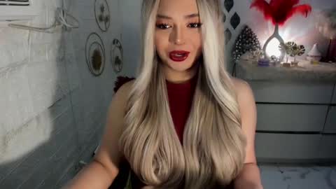 Snapshot of gorgeousamandarose chatting on 01.16.25 Amanda rose online show from 01.16.25