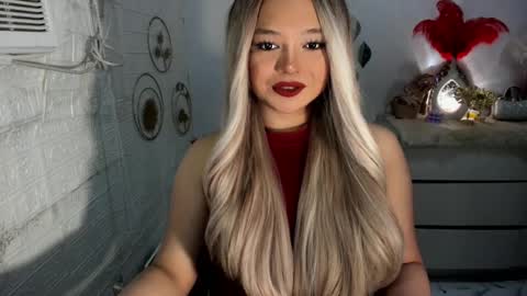 Snapshot of gorgeousamandarose chatting on 01.22.25 Amanda rose online show from 01.22.25