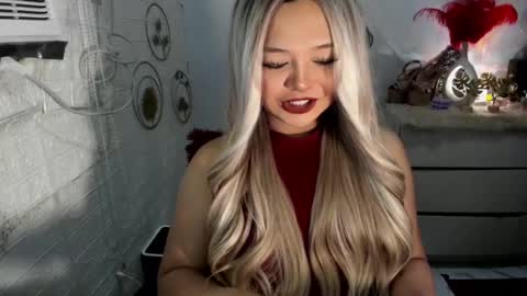 Snapshot of gorgeousamandarose chatting on 02.13.25 Amanda rose online show from 02.13.25
