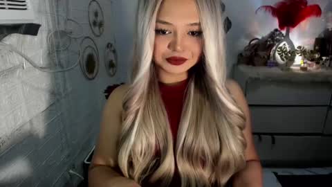 Snapshot of gorgeousamandarose chatting on 02.15.25 Amanda rose online show from 02.15.25