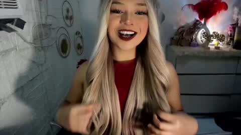 Snapshot of gorgeousamandarose chatting on 02.21.25 Amanda rose online show from 02.21.25