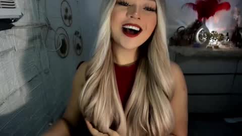 Snapshot of gorgeousamandarose chatting on 03.02.25 Amanda rose online show from 03.02.25