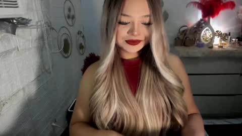 Snapshot of gorgeousamandarose chatting on 03.11.25 Amanda rose online show from 03.11.25
