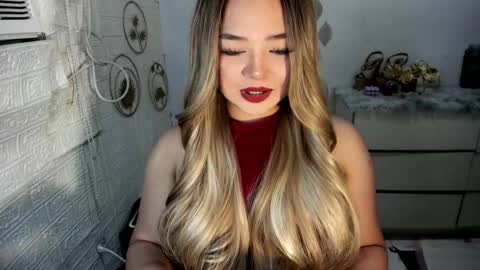 Snapshot of gorgeousamandarose chatting on 09.10.25 Amanda rose online show from 09.10.25