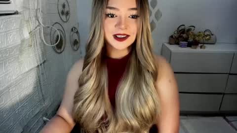 Snapshot of gorgeousamandarose chatting on 09.12.25 Amanda rose online show from 09.12.25
