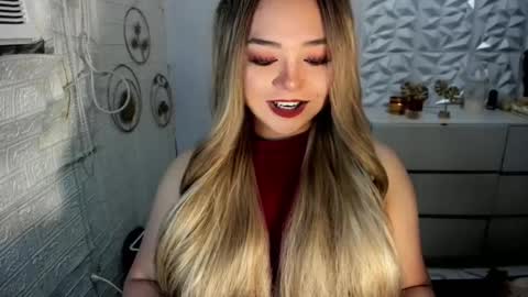 Snapshot of gorgeousamandarose chatting on 10.05.25 Amanda rose online show from 10.05.25