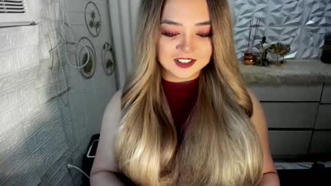 Snapshot of gorgeousamandarose chatting on 10.13.25 Amanda rose online show from 10.13.25