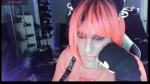Snapshot of gothic123451 chatting on 01.25.25 Victoriana online show from 01.25.25