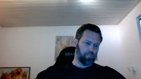 Snapshot of gottalop chatting on 06.21.26 gottalop online show from 06.21.26