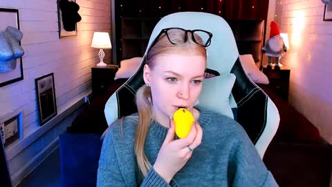 Grace Glamour online show from 01.14.25