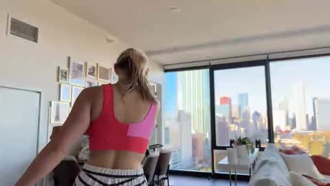 Gracie Mae online show from 10.30.25