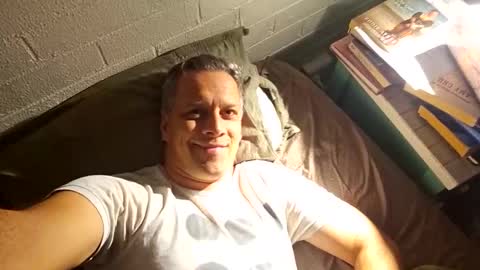 Snapshot of grattitude chatting on 10.12.25 grattitude online show from 10.12.25