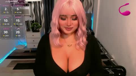 Snapshot of great_selfsuckerts chatting on 06.19.26 PAULATHEONE online show from 06.19.26