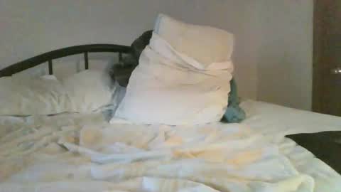 Snapshot of greatgazu chatting on 10.24.25 hotforyou69 online show from 10.24.25