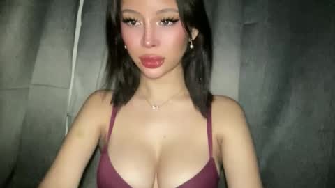 Marie Pelie online show from 12.14.25