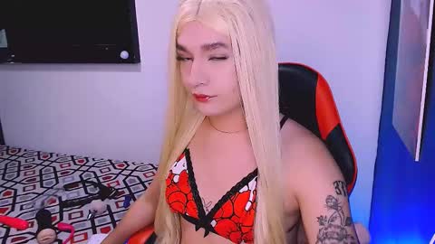 grecia_9inchs online show from 10.21.25