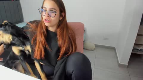 Snapshot of greciaruiz chatting on 09.14.25 GreciaRuiz online show from 09.14.25