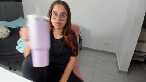 Snapshot of greciaruiz chatting on 09.30.25 GreciaRuiz online show from 09.30.25