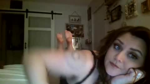 Snapshot of greeneyedbombshell chatting on 01.16.25 greeneyedbombshell online show from 01.16.25