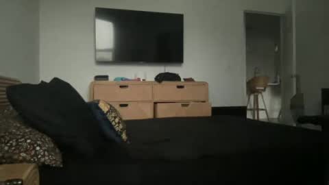 mila 3 online show from 01.23.25