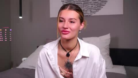 Kelly online show from 11.23.25