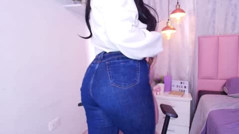   online show from 02.01.25