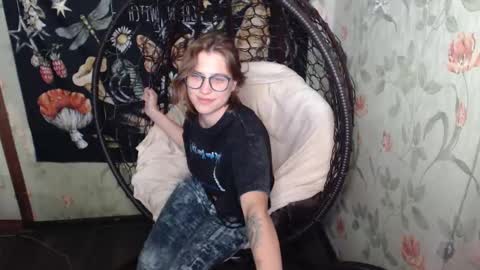 Lina online show from 09.19.25