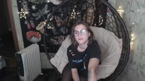 Lina online show from 11.04.25