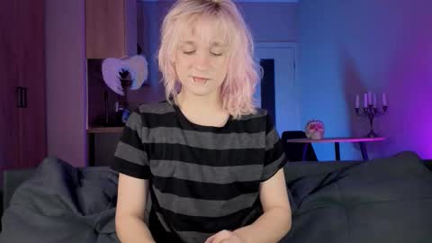 Greg-independent model online show from 02.24.26