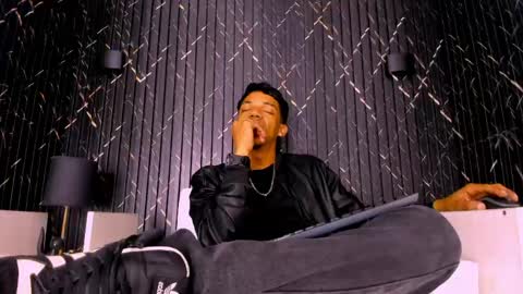 GregorySforza online show from 04.12.26