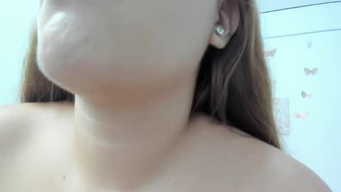 Snapshot of greta_smith2 chatting on 04.24.26 Greta online show from 04.24.26