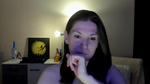 Snapshot of gretamiln chatting on 09.13.25 Greta online show from 09.13.25