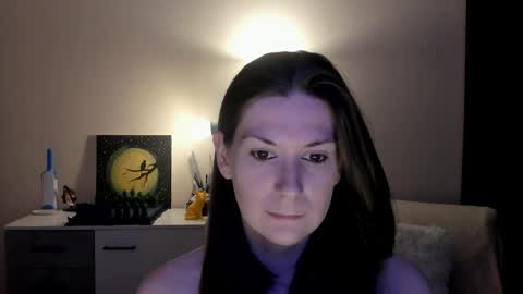 Snapshot of gretamiln chatting on 09.27.25 Greta online show from 09.27.25