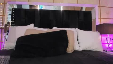 Snapshot of gretavelvet chatting on 10.24.25 Greta Velvet online show from 10.24.25