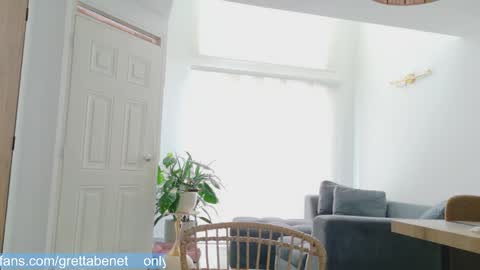 Gretta online show from 04.21.26