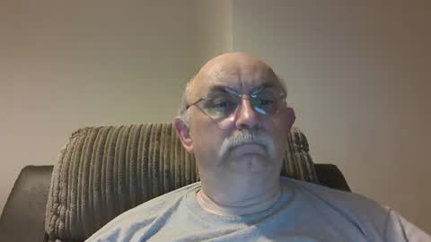 Snapshot of grey_dom chatting on 07.11.26 Master Sir online show from 07.11.26