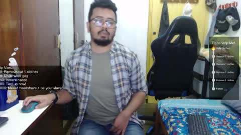 Snapshot of greybondage93 chatting on 12.02.24 Grey Hardy Slave online show from 12.02.24