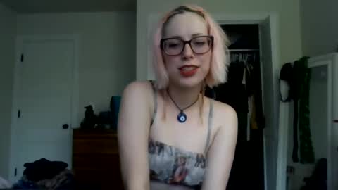 Snapshot of grimy_girlie chatting on 09.27.25 grimygirlie online show from 09.27.25